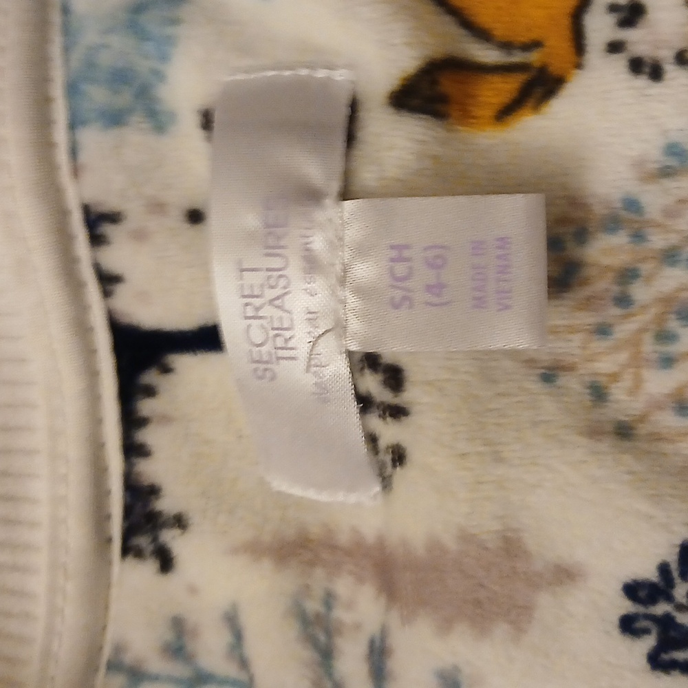 Secret Treasures pj's womens size small 4-6 Winter wonderland scene - Picture 4 of 9
